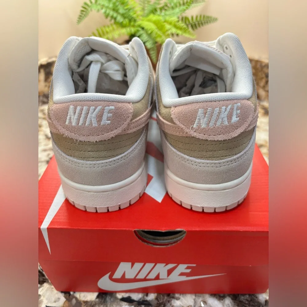 Nike Suede Sneakers in tan and Pink NEW - Picture 8 of 9